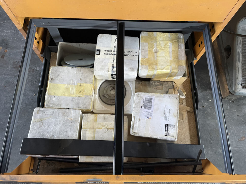 Profilschleifmaschine - PETEWE PFS 3 C