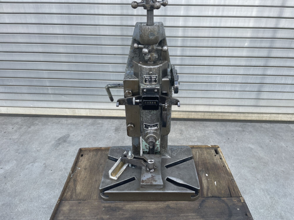 Fußhebelpresse - HAULICK