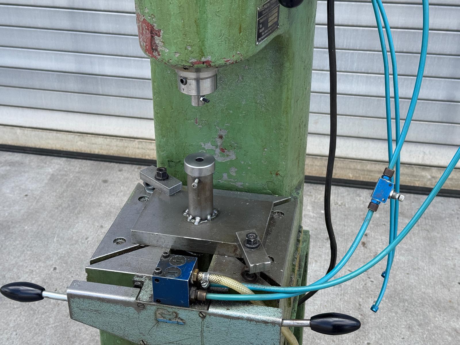 Hydraulische Tischpresse MÜLLER TCE 2.1.1